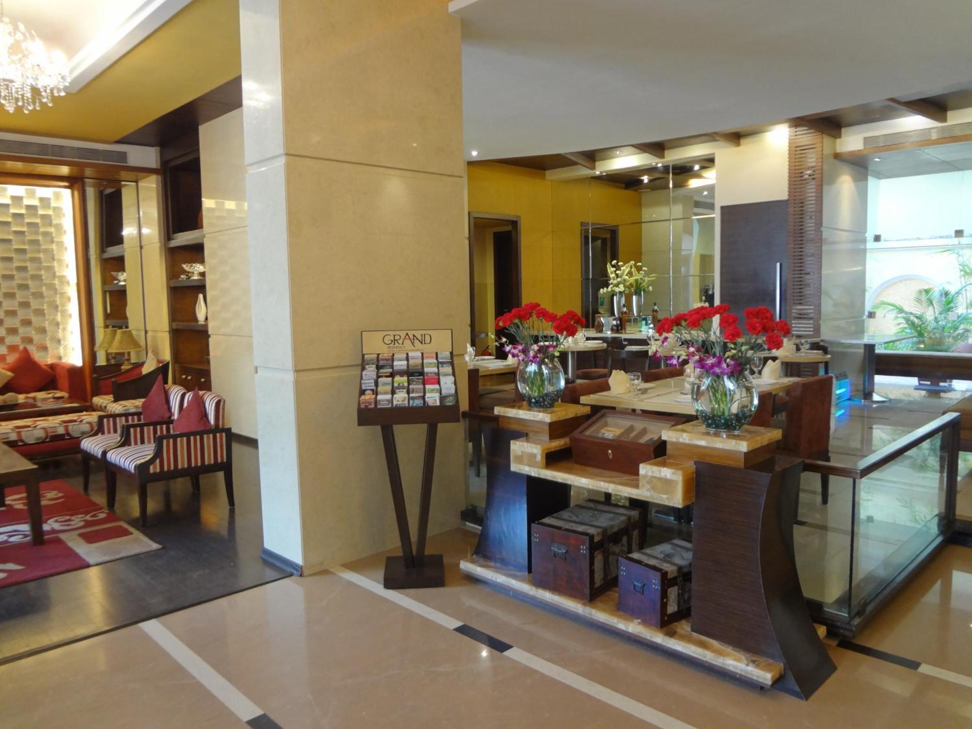 Grand Residency Hotel & Serviced Apartments Bombay Eksteriør billede