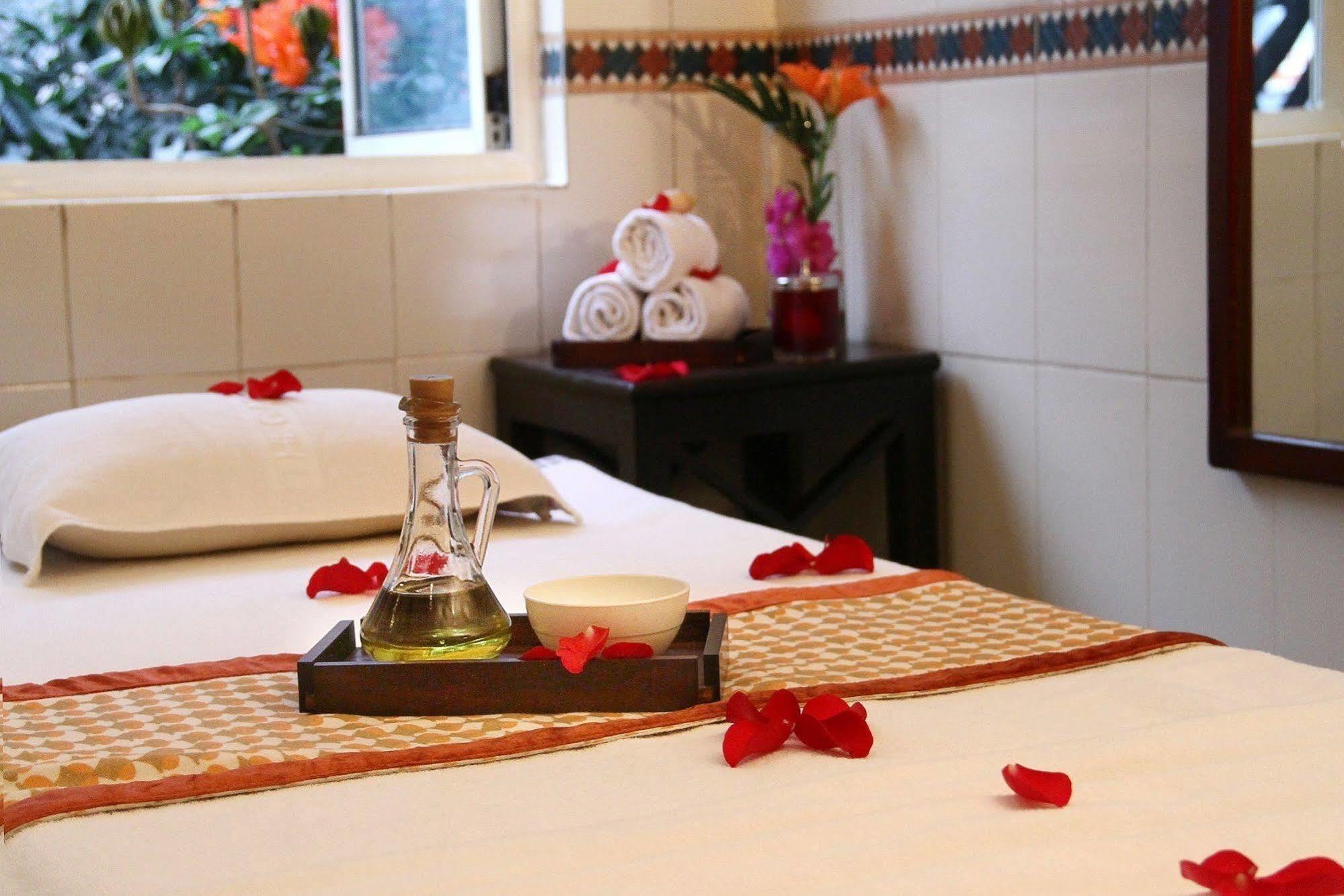 Grand Residency Hotel & Serviced Apartments Bombay Eksteriør billede